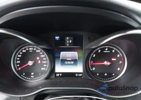 2018 Mercedes-Benz Glc 300 4Matic z USA, uszkodzony, nr VIN WDC0G4KB4JV065708